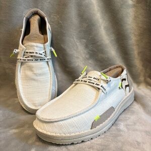 Hey Dude  Wendy White Star